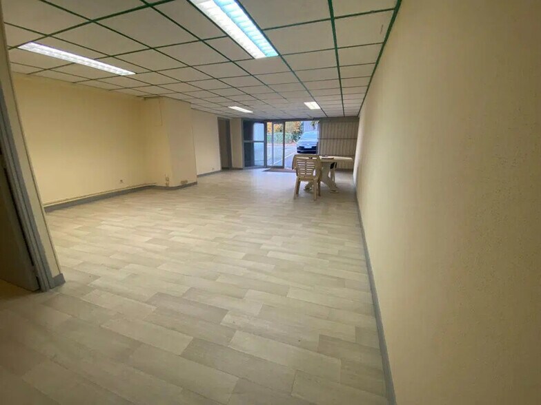 Bureau dans Pacé à louer - Photo de l’immeuble – Image 3 sur 3