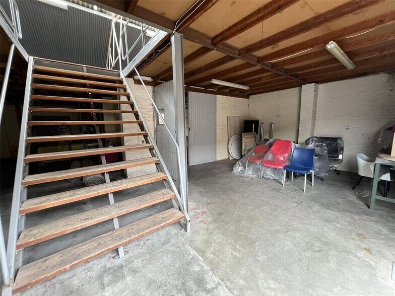 45 Brook Rd, Rayleigh à louer - Photo de l’immeuble – Image 3 sur 11