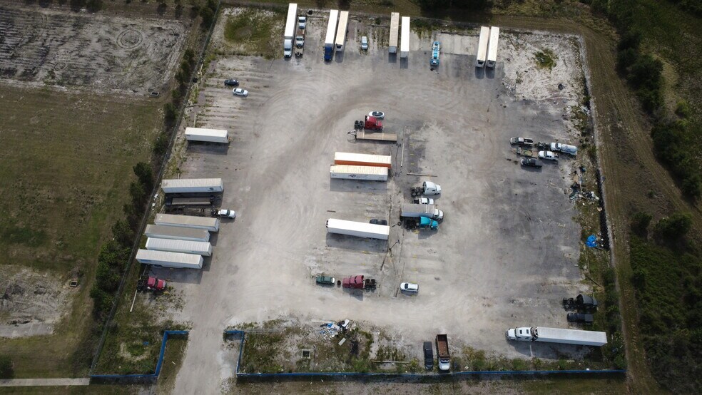 5320 N Combee Rd, Lakeland, FL à vendre - Photo de l’immeuble – Image 2 sur 17