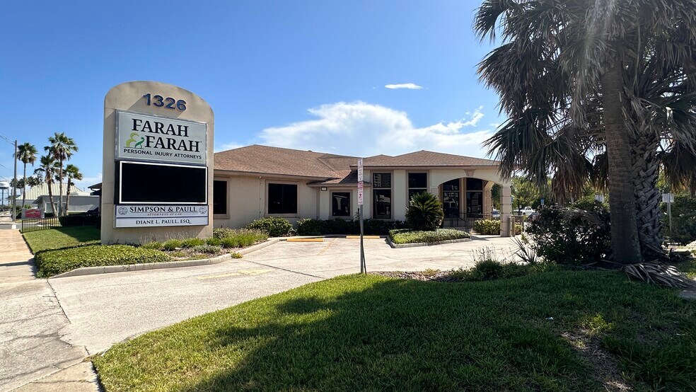 1326 3rd St S, Jacksonville Beach, FL à louer - Photo de l’immeuble – Image 1 sur 16