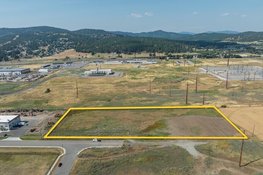 19407 E Garland Ave, Spokane Valley, WA à louer - Photo de l’immeuble – Image 2 sur 2