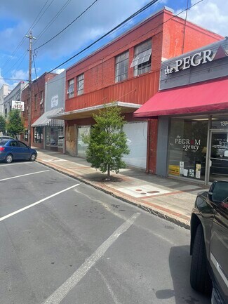 Plus de détails pour 135 Hillsboro St, Oxford, NC - Local commercial à vendre