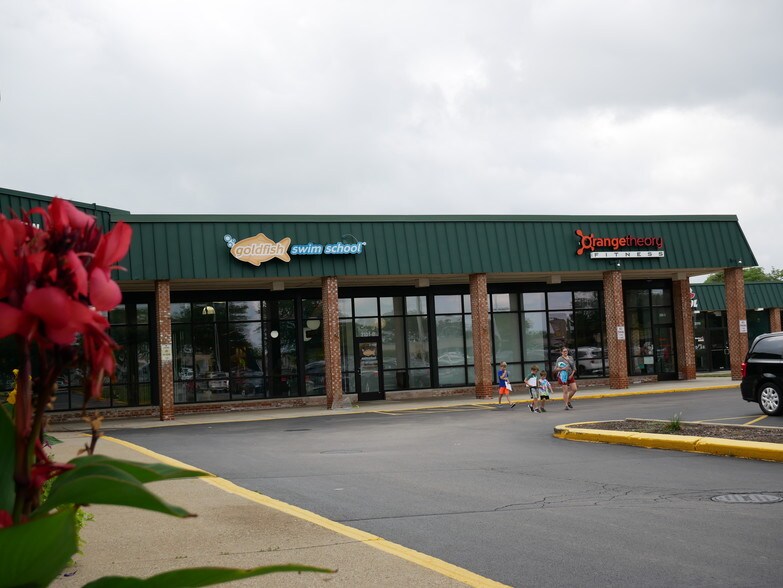 3055-3161 Dundee Rd, Northbrook, IL à louer - Photo de l’immeuble – Image 2 sur 6