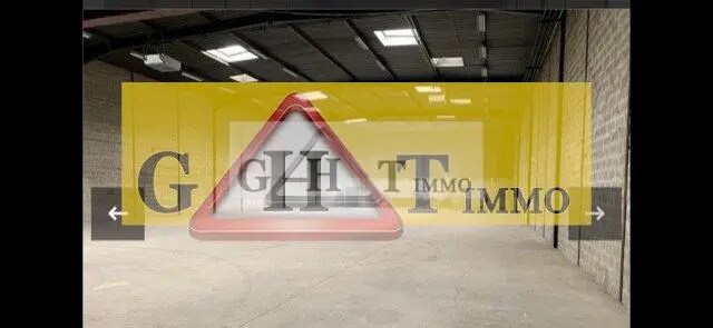 Industriel/Logistique dans Morangis à louer - Photo de l’immeuble – Image 1 sur 3