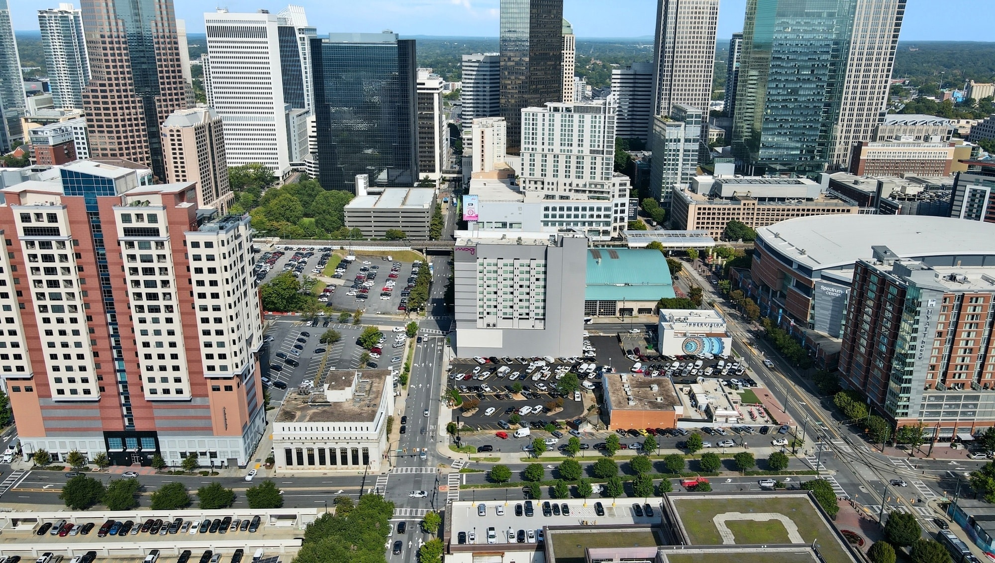 125 S Brevard St, Charlotte, NC à louer Photo intérieure– Image 1 sur 10