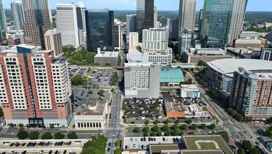 125 S Brevard St, Charlotte, NC à louer Photo intérieure– Image 1 sur 10