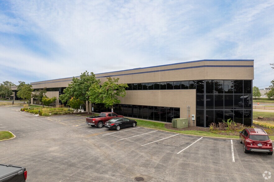 331 Salem Pl, Fairview Heights, IL à vendre - Photo de l’immeuble – Image 3 sur 9