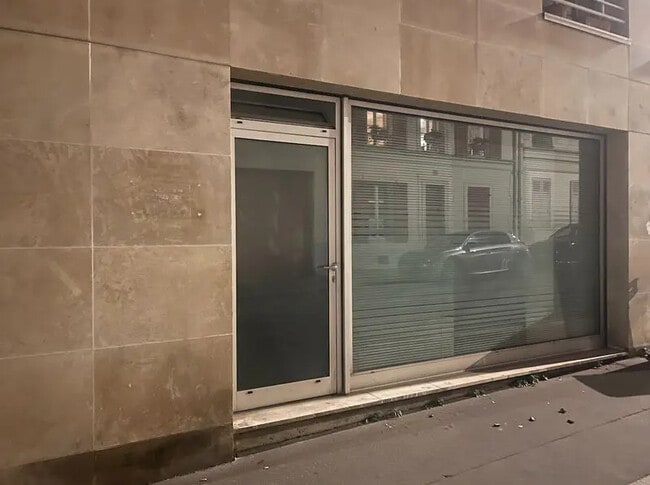 Plus de détails pour Local commercial à vendre