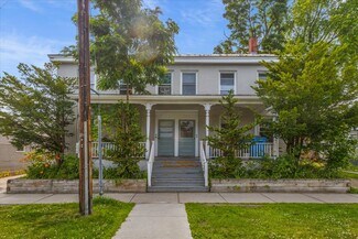 Plus de détails pour 61 Elmwood Ave, Burlington, VT - Logement à vendre