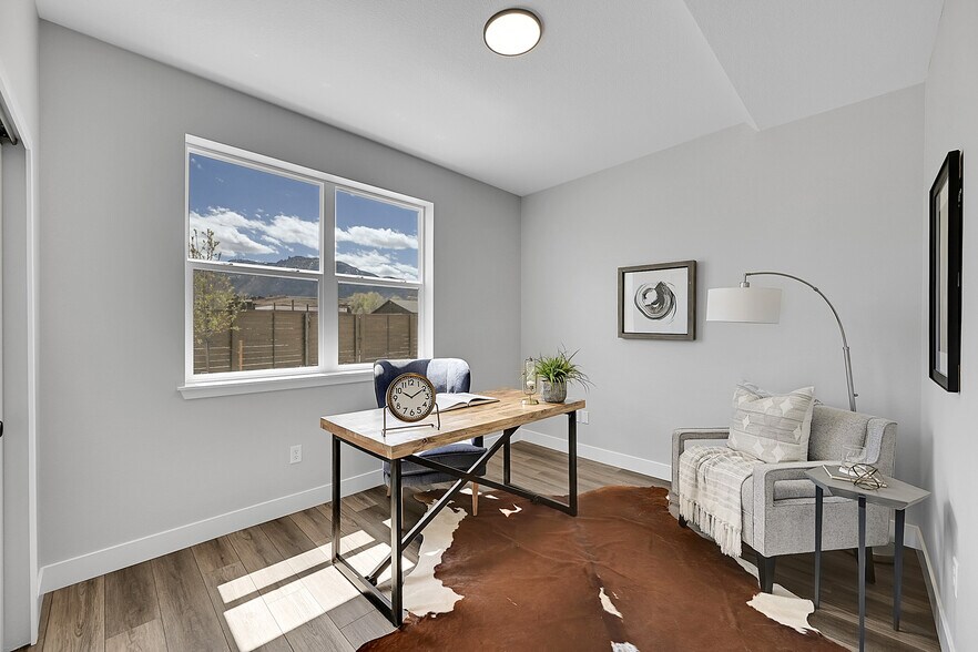 904 Arcturus Dr, Colorado Springs, CO à vendre - Photo intérieure – Image 3 sur 79