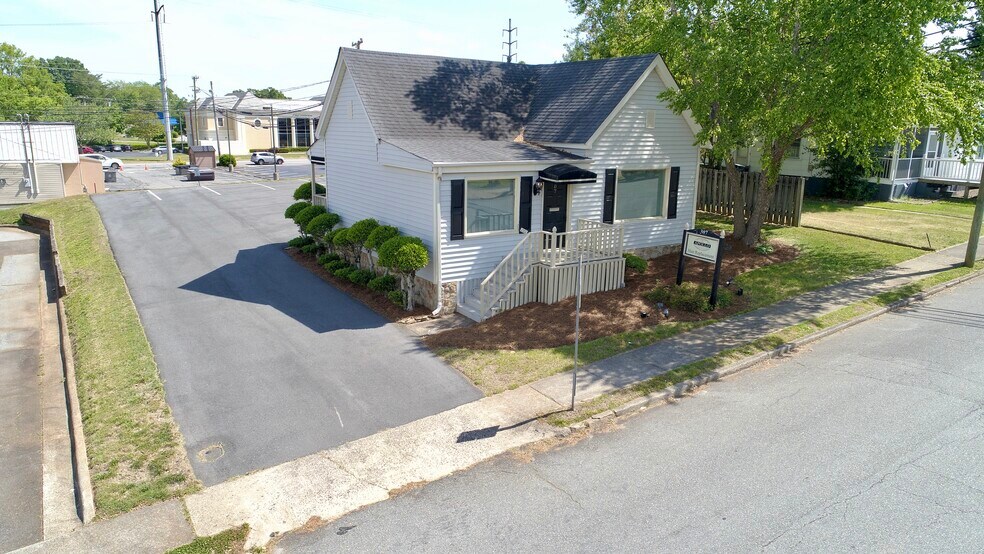307 Harvey St, Winston-Salem, NC à vendre - Photo de l’immeuble – Image 2 sur 14