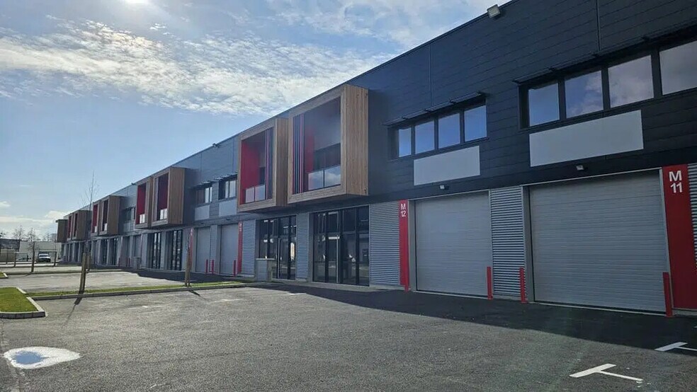 Local d’activités dans Le Havre à louer - Photo de l’immeuble – Image 2 sur 6