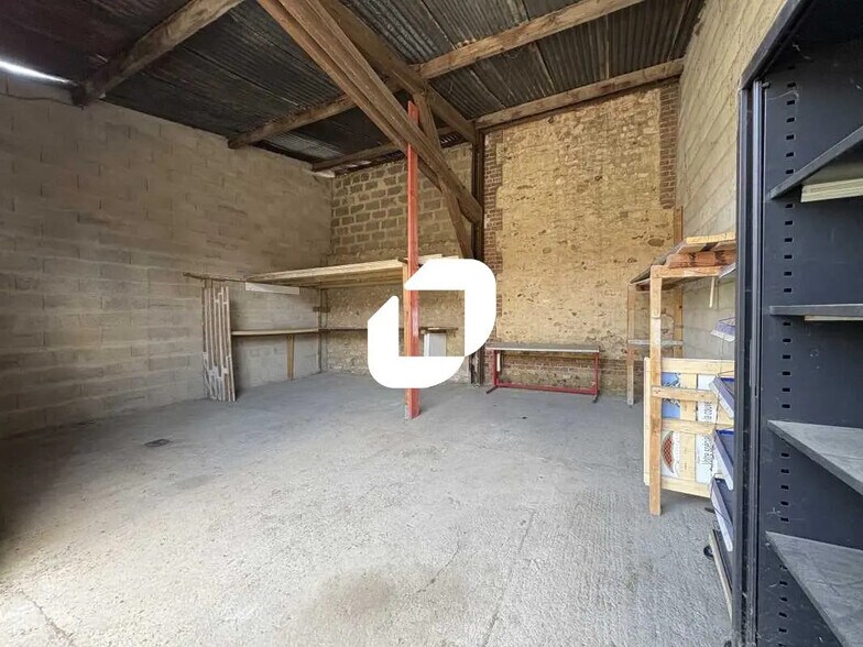 Local d’activités dans Saint-Germain-de-la-Grange à louer - Photo de l’immeuble – Image 3 sur 12