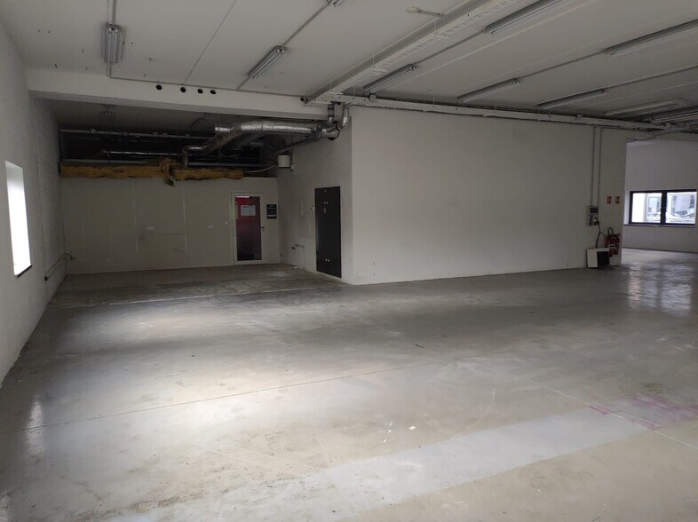 Local d'activités dans Palaiseau à vendre - Photo intérieure – Image 2 sur 5