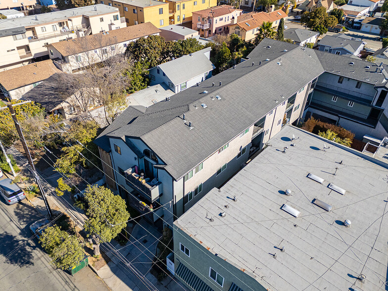 1108 Termino Ave, Long Beach, CA à vendre - Photo de l’immeuble – Image 2 sur 22
