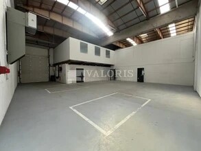 Local d’activités dans Dardilly à louer Photo intérieure– Image 2 sur 7