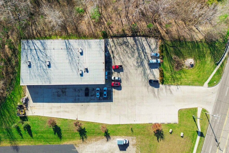 STNL Portfolio: Dollar General portefeuille de 2 biens à vendre sur LoopNet.fr - Photo de l’immeuble – Image 2 sur 24