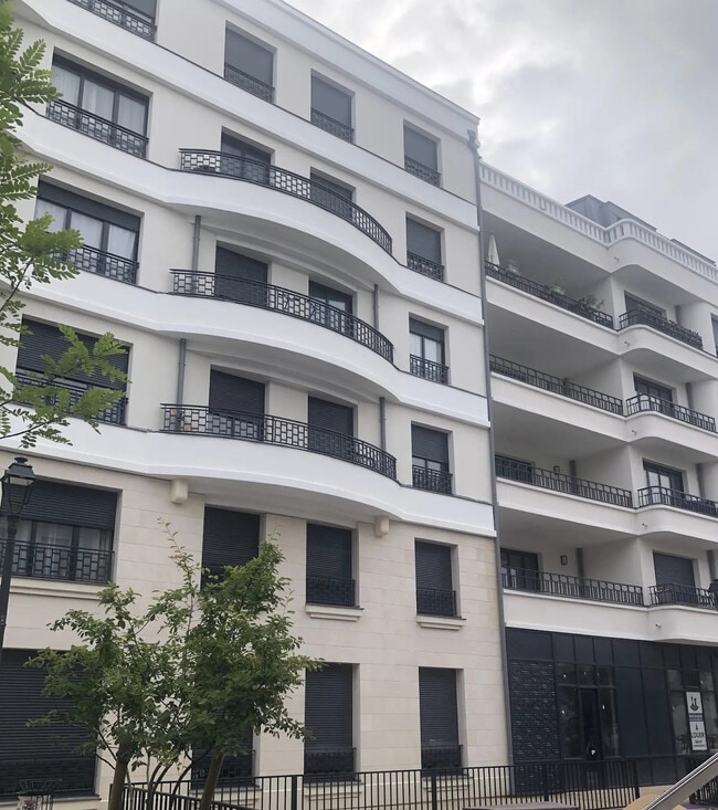 Plus de détails pour Bureau à vendre