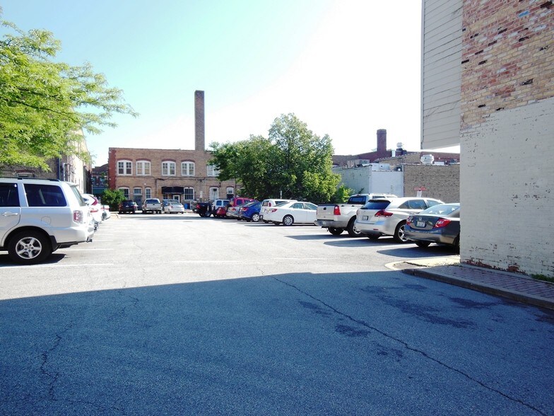 315 James St, Geneva, IL à louer - Photo de l’immeuble – Image 2 sur 2