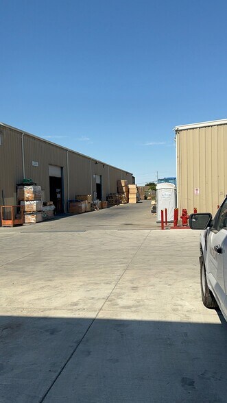 4700 Horner Street, Union City portefeuille de 3 biens à vendre sur LoopNet.fr - Photo principale – Image 3 sur 4