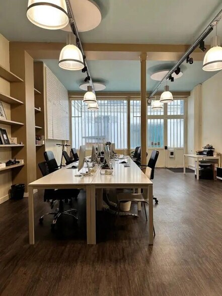 Bureau dans Paris à louer - Photo de l’immeuble – Image 2 sur 7