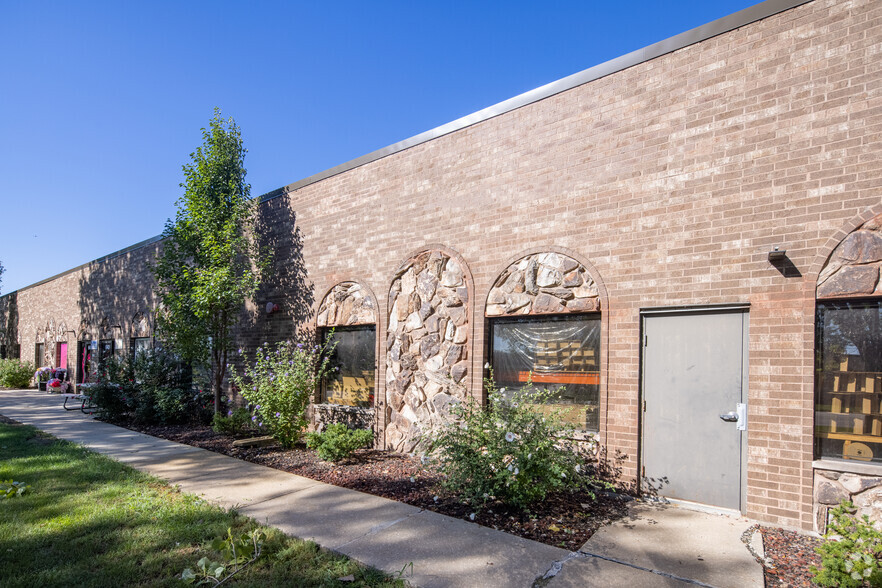 600-668 Wheeling Rd, Wheeling, IL à louer - Photo principale – Image 2 sur 6