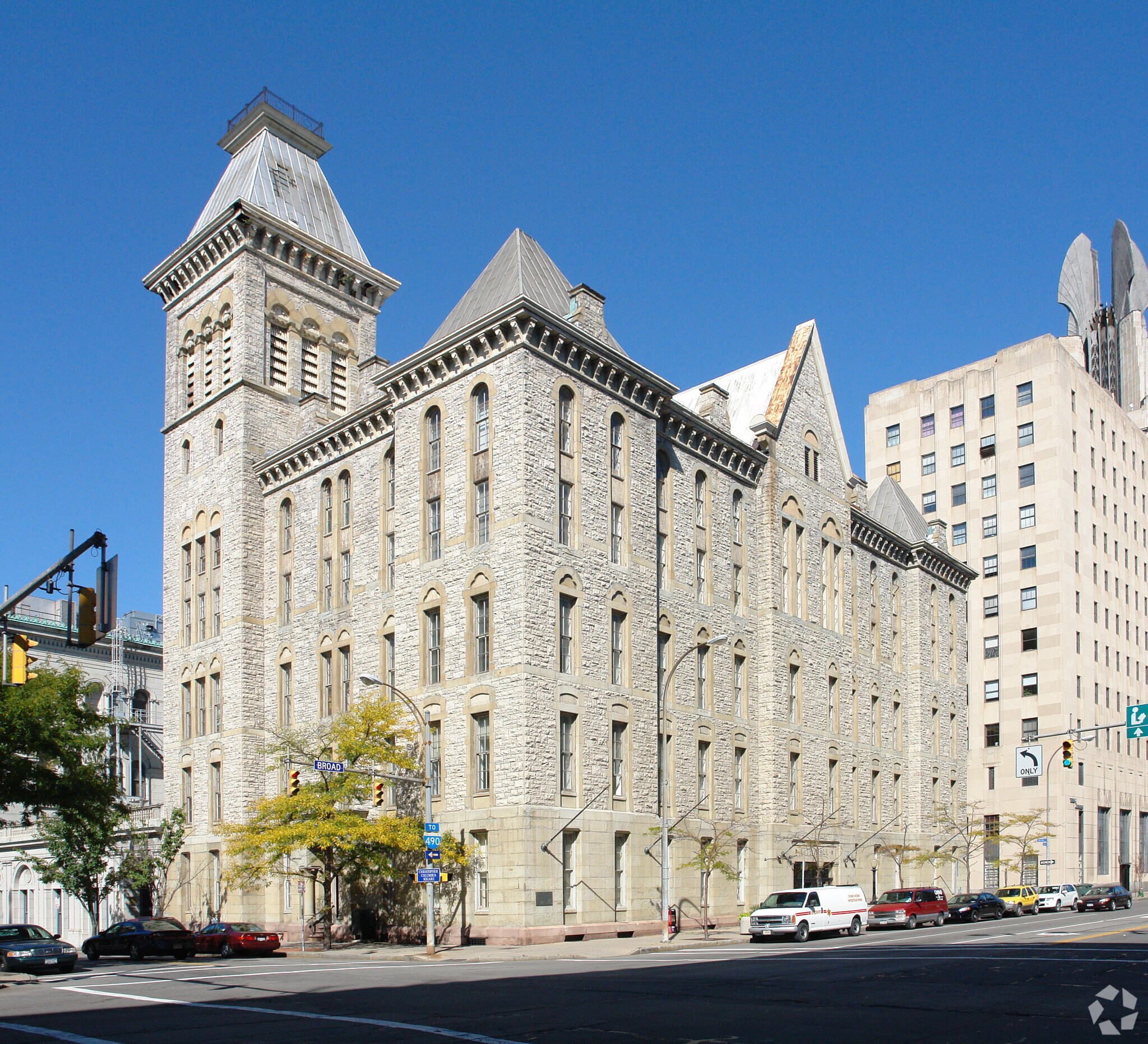 30 W Broad St, Rochester, NY à louer Photo principale– Image 1 sur 17