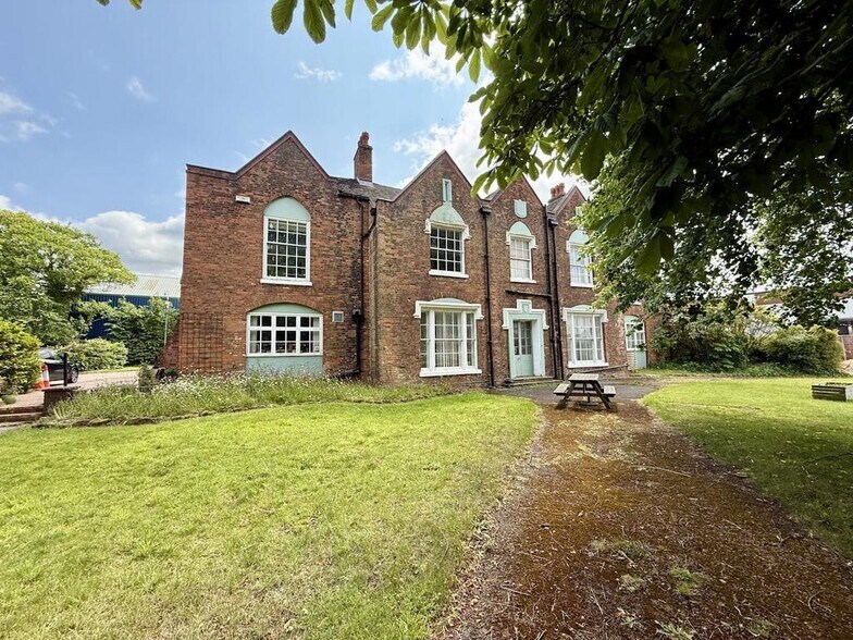 Redfern Rd, Birmingham à louer - Photo de l’immeuble – Image 2 sur 35