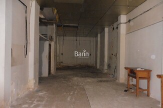 Plus de détails pour Local commercial à louer