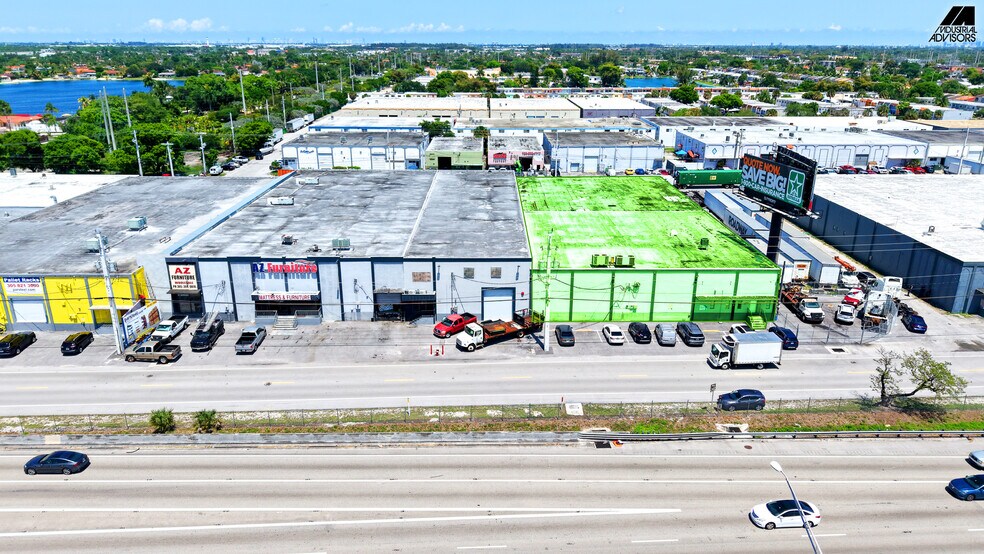 7435 W 20th Ave, Hialeah, FL à louer - Photo de l’immeuble – Image 2 sur 8