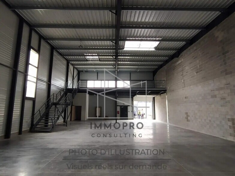 Local d'activités dans Eslettes à vendre - Photo de l’immeuble – Image 1 sur 6