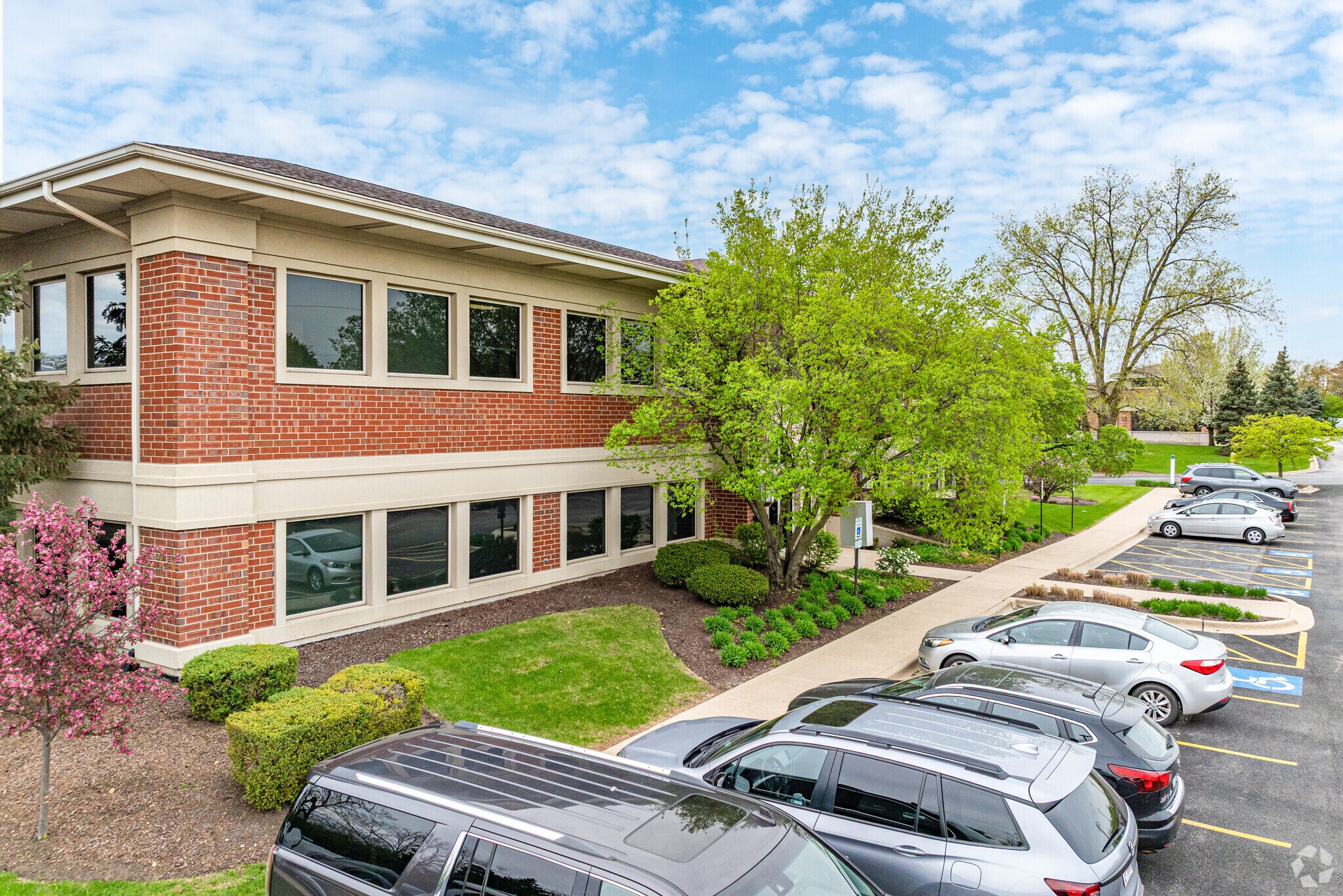 480 E Roosevelt Rd, West Chicago, IL à vendre Photo principale– Image 1 sur 6