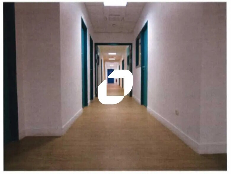 Bureau dans Romainville à louer - Photo de l’immeuble – Image 2 sur 4