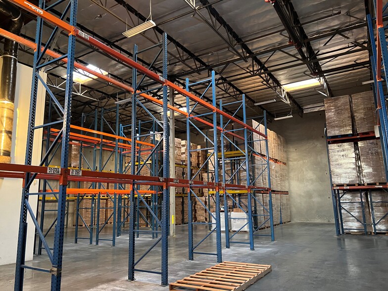 14240 Don Julian Rd, City Of Industry, CA à louer - Photo intérieure – Image 2 sur 7