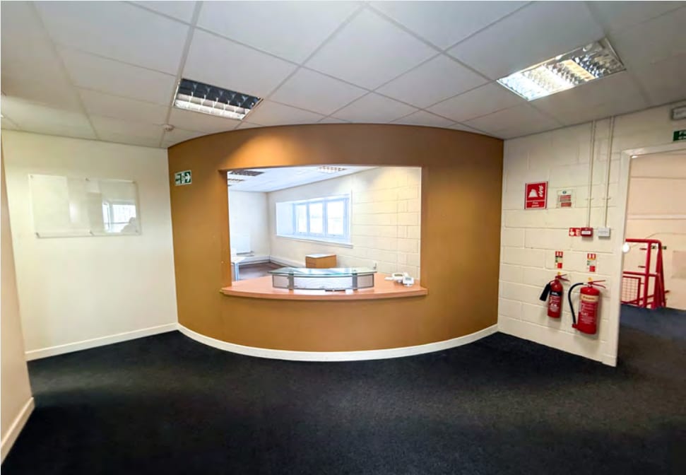 76 Queen Elizabeth Ave, Glasgow à louer Photo intérieure– Image 1 sur 5