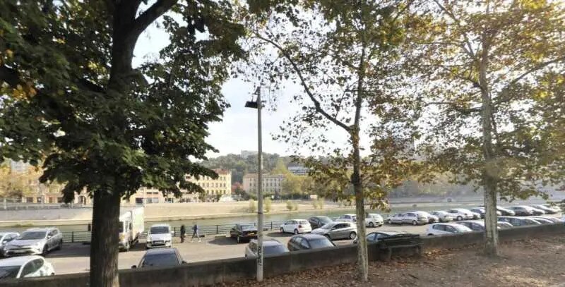 Bureau dans Lyon à louer - Photo de l’immeuble – Image 3 sur 3