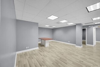 7100 W Camino Real, Boca Raton, FL à louer Photo intérieure– Image 2 sur 17