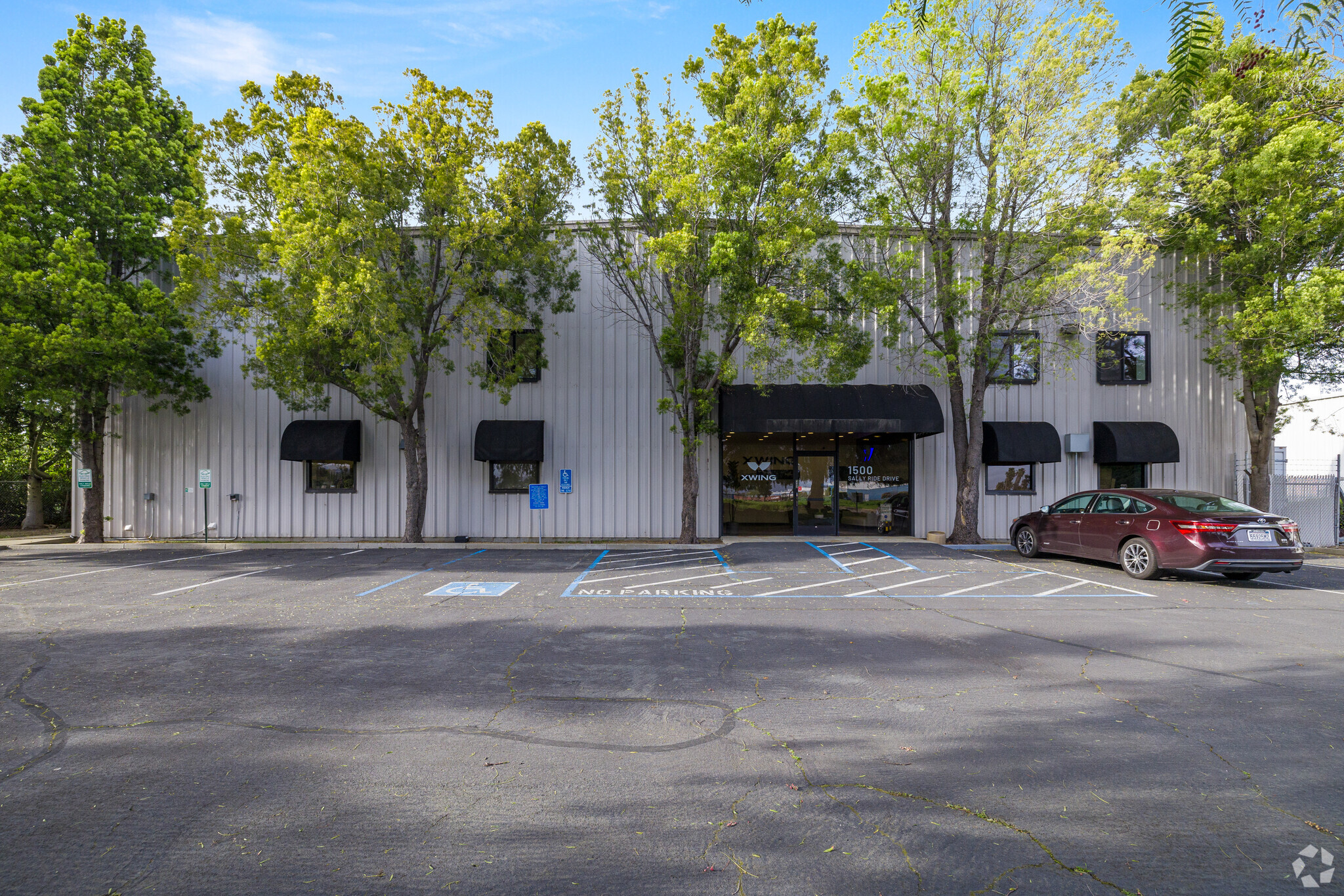 1500 Sally Ride Dr, Concord, CA à vendre Photo principale– Image 1 sur 16