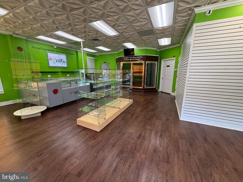 266 Shell Rd, Penns Grove, NJ à louer - Photo de l’immeuble – Image 3 sur 9