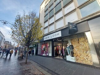 Plus de détails pour 111-119 High St, Perth - Local commercial à louer