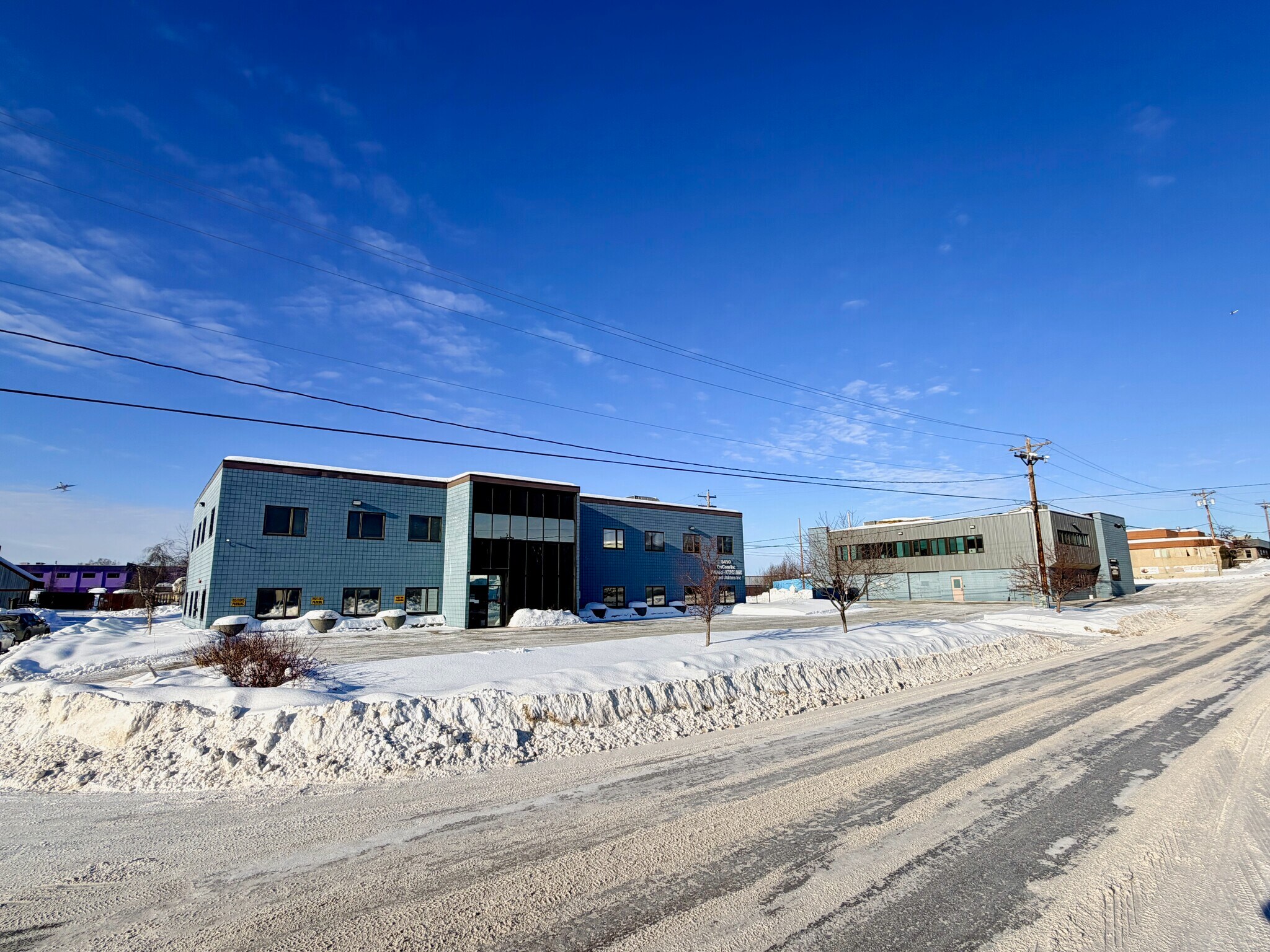 5400 & 5450 A Street portefeuille de 2 biens à vendre sur LoopNet.fr Photo principale– Image 1 sur 4