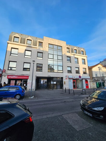 34 Avenue Pierre Semard, Arnouville à louer - Photo de l’immeuble – Image 1 sur 13