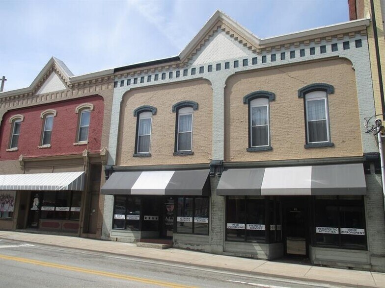 22-22 Morgantown St, Uniontown, PA à vendre - Photo de l’immeuble – Image 2 sur 4