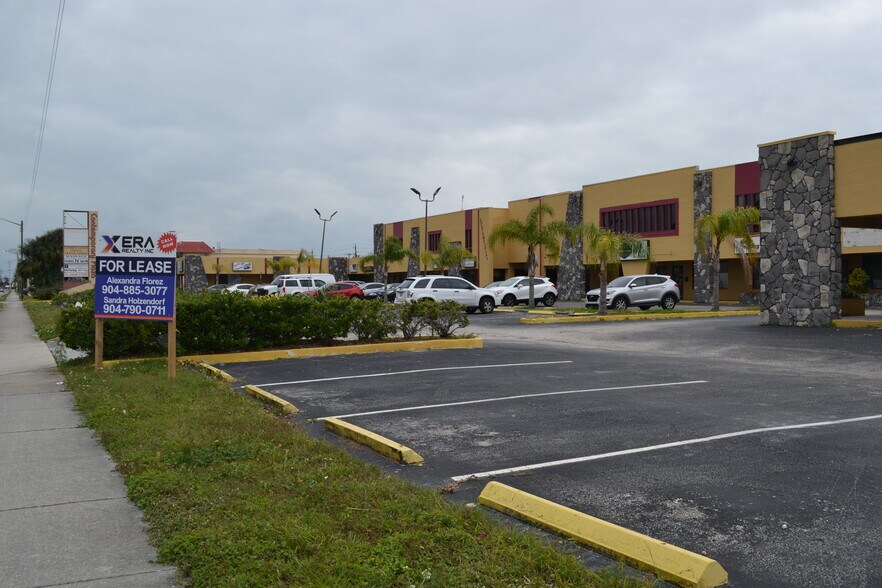 661 Beville Rd, Daytona Beach, FL à louer - Photo de l’immeuble – Image 2 sur 32