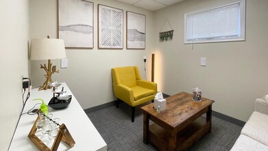 14 Maple St, Terryville, CT à louer Photo intérieure– Image 1 sur 3