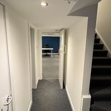 8-8B Gordon St, Paisley à louer Photo intérieure– Image 2 sur 6
