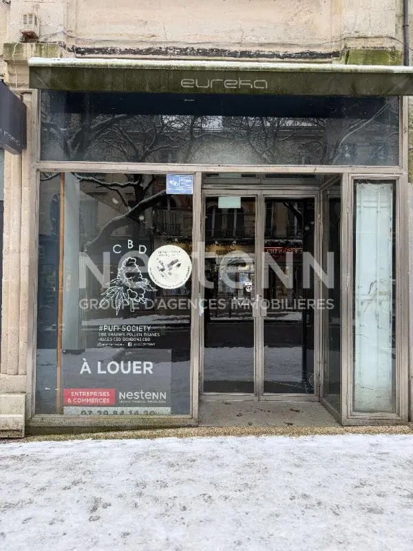 Local commercial dans Verdun à louer Photo de l’immeuble– Image 1 sur 6