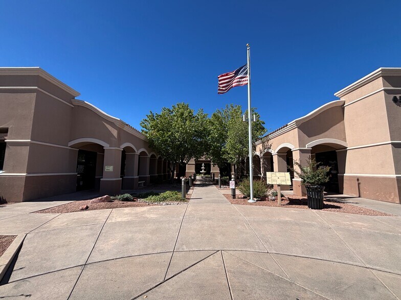 450 S Willard St, Cottonwood, AZ à louer - Photo de l’immeuble – Image 2 sur 37