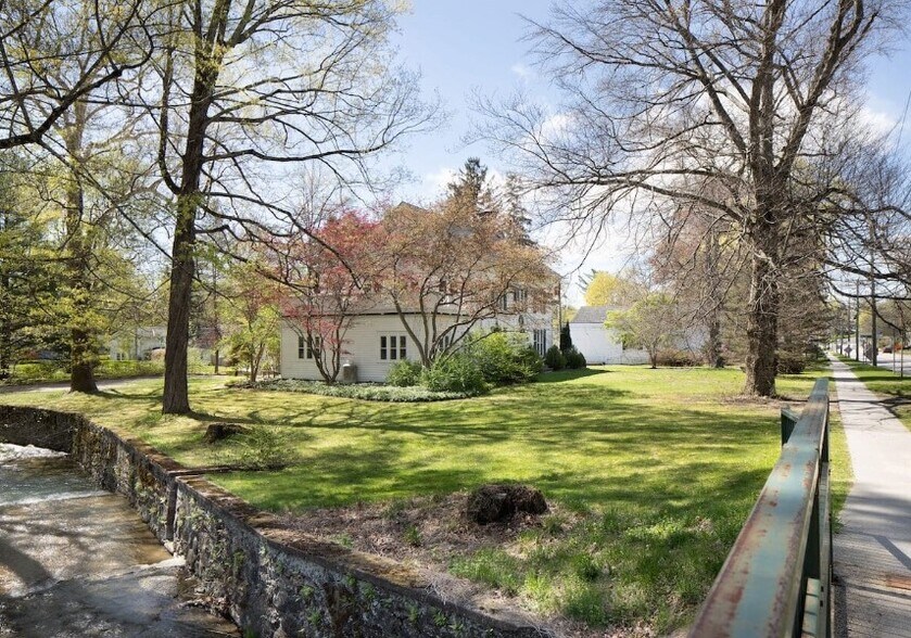308 Main St, Lakeville, CT à vendre - Photo de l’immeuble – Image 3 sur 31