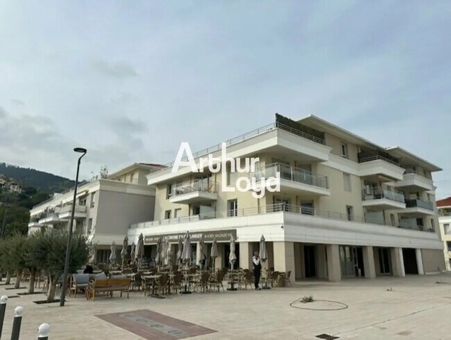 Plus de détails pour Local commercial à vendre